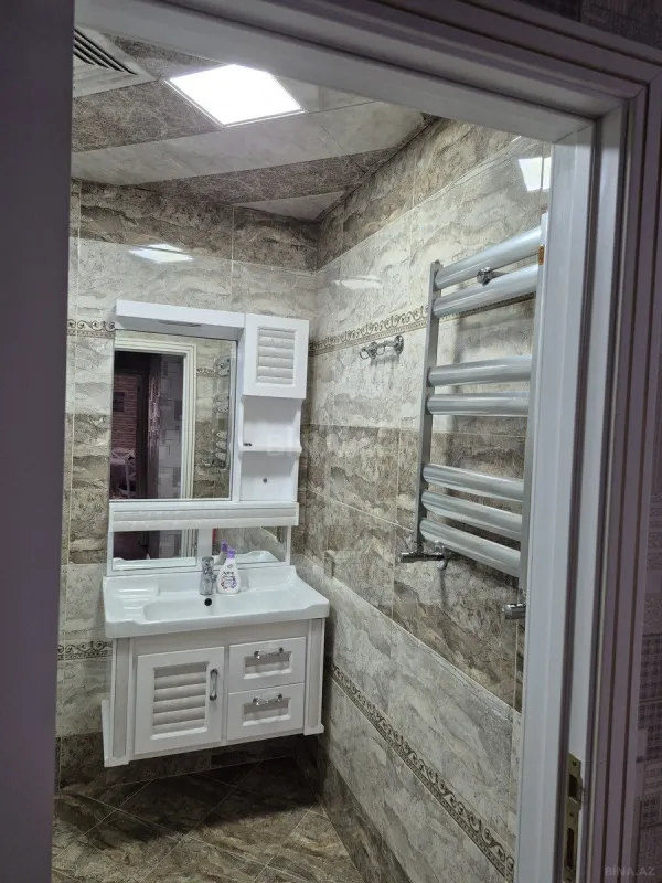 Kirayə verilir 3 otaqlı mənzil 125 m²