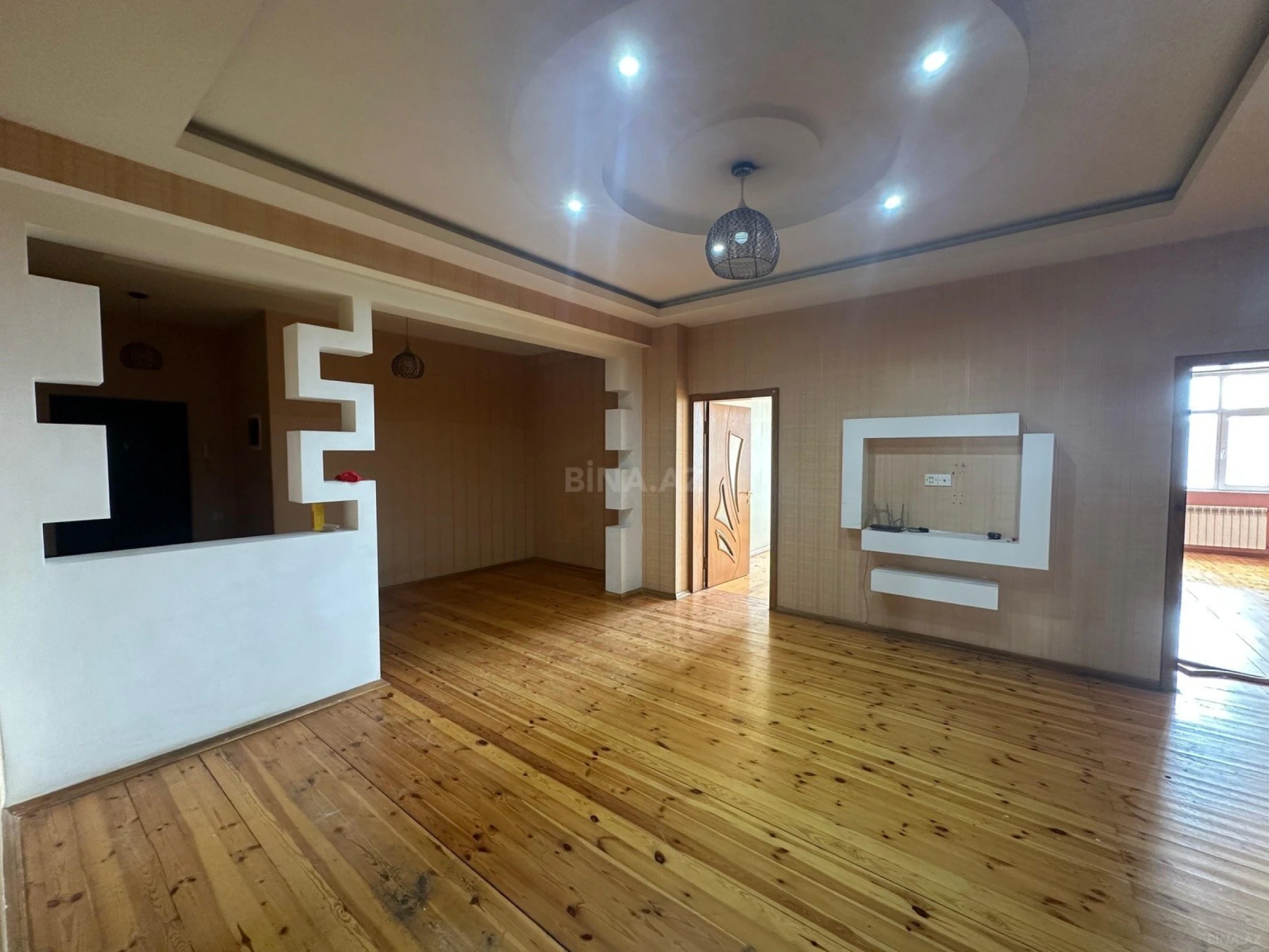 Kirayə verilir 3 otaqlı mənzil 100 m²