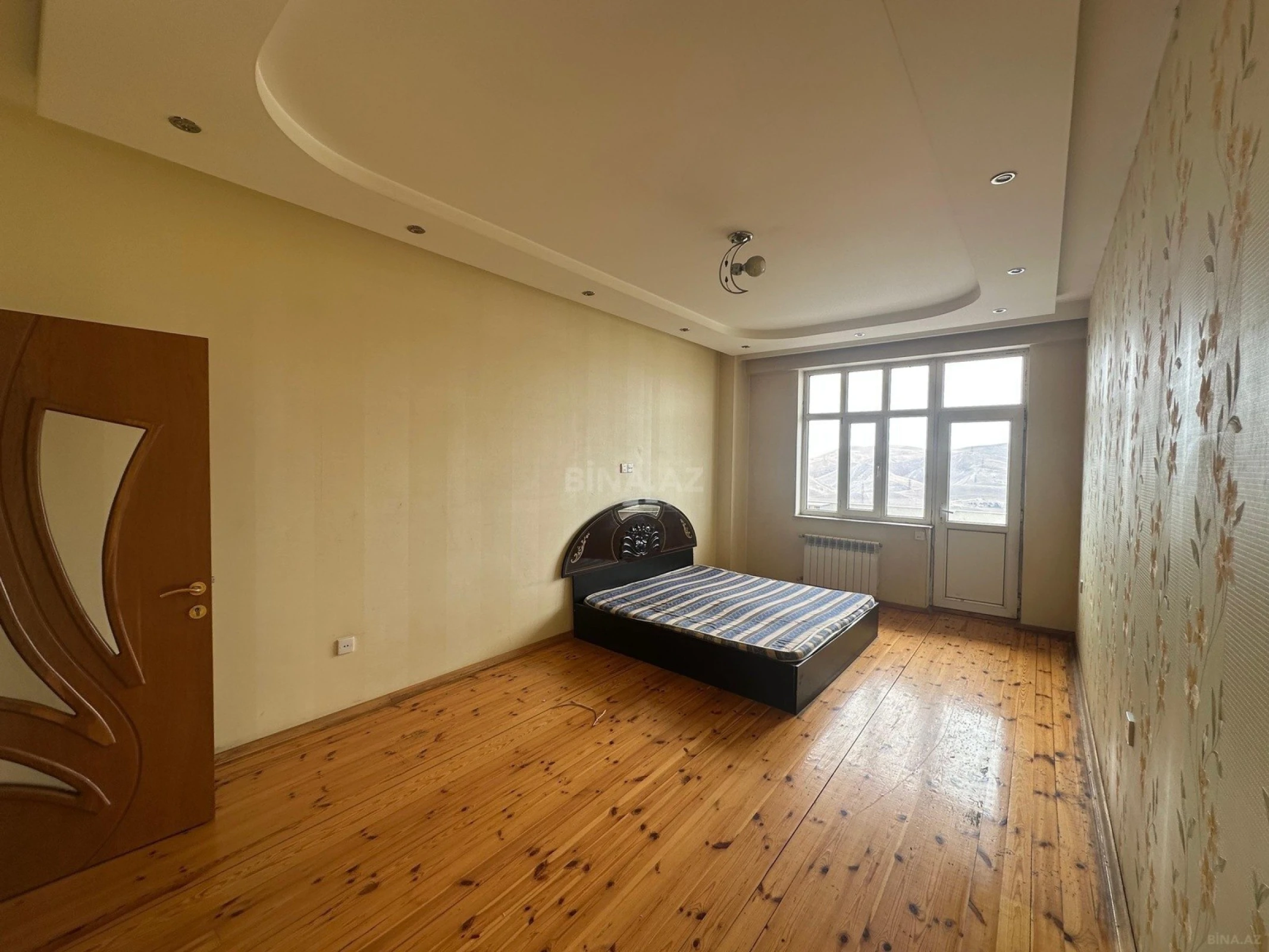 Kirayə verilir 3 otaqlı mənzil 100 m²