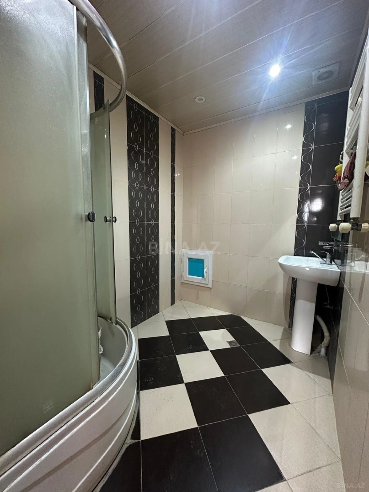 Kirayə verilir 3 otaqlı mənzil 100 m²