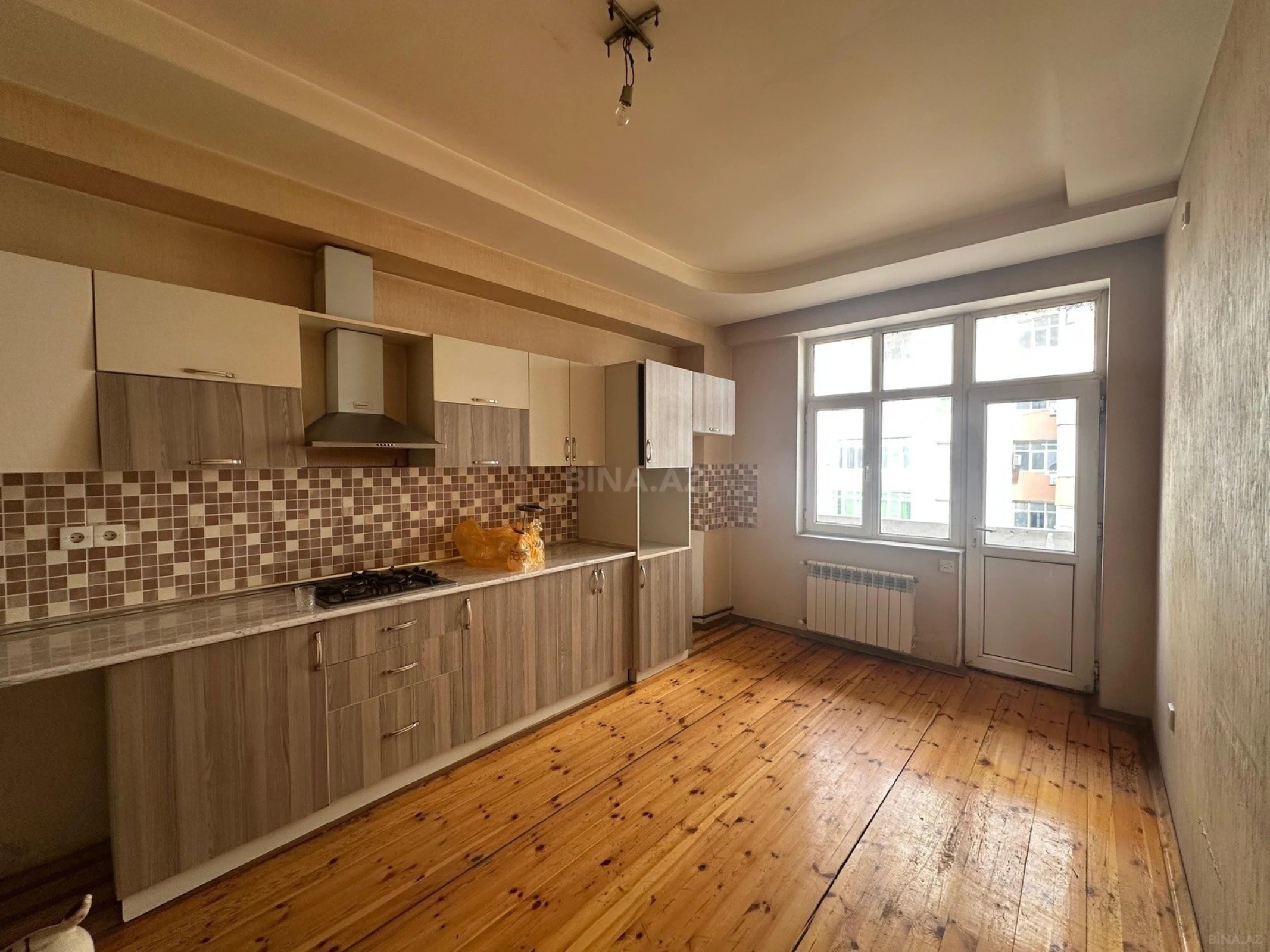 Kirayə verilir 3 otaqlı mənzil 100 m²