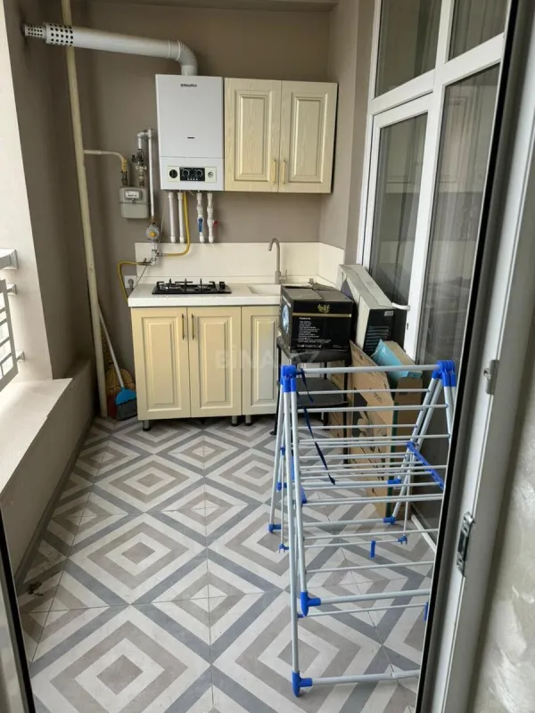 Kirayə verilir 2 otaqlı mənzil 65 m²