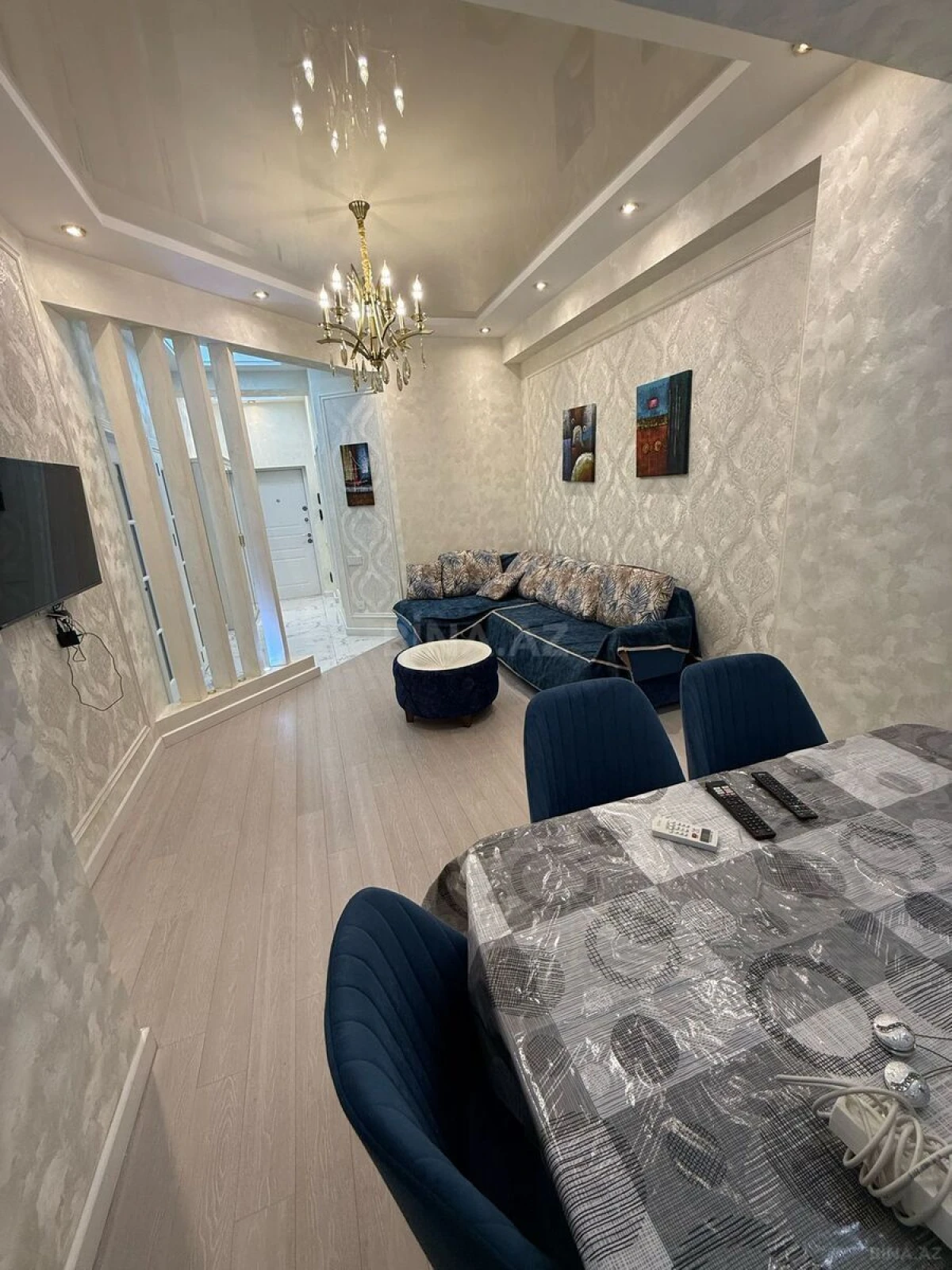 Kirayə verilir 2 otaqlı mənzil 65 m²