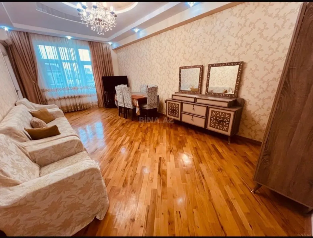 Satılır 3 otaqlı mənzil 95 m²