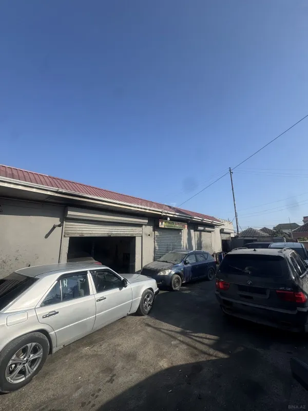 Satılır obyekt 700 m²