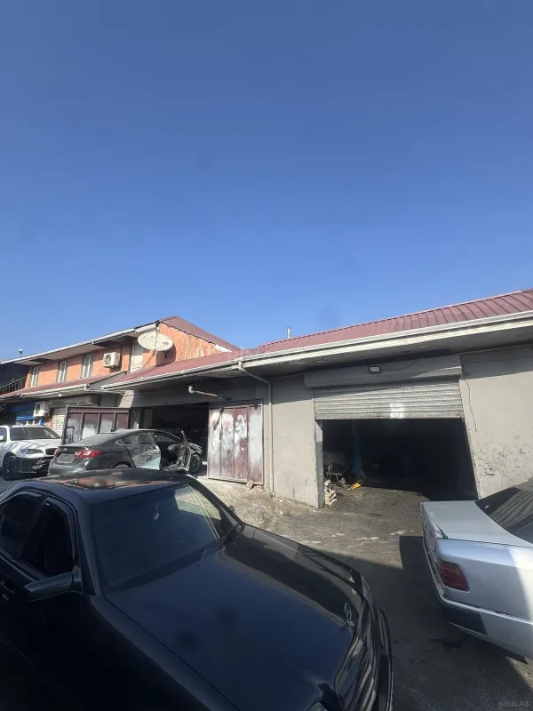 Satılır obyekt 700 m²