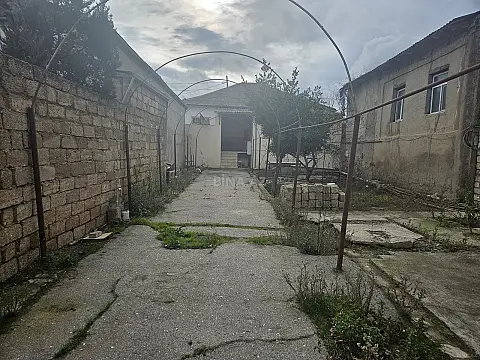 Satılır 3 otaqlı həyət evi 100 m²