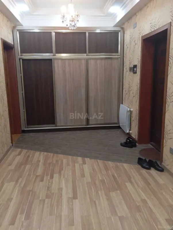 Kirayə verilir 2 otaqlı mənzil 96 m²
