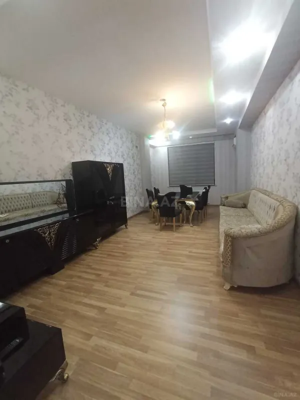 Kirayə verilir 2 otaqlı mənzil 96 m²