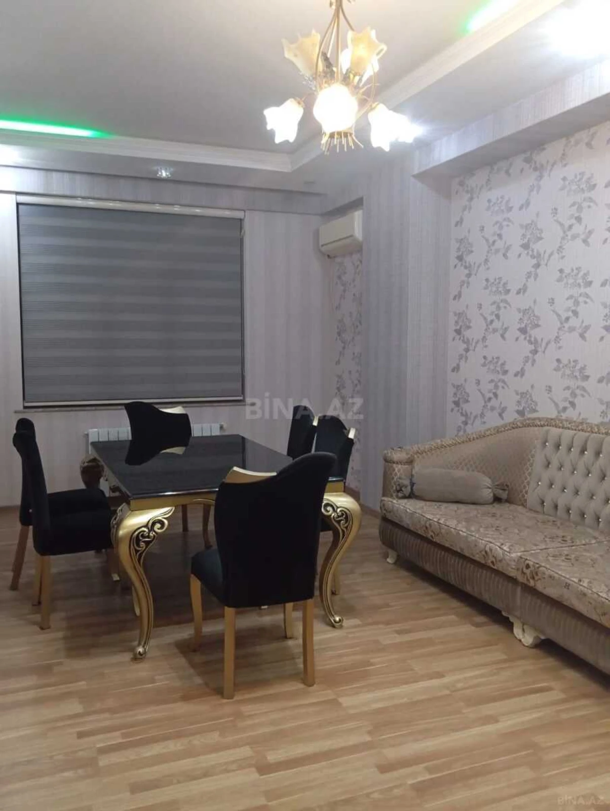 Kirayə verilir 2 otaqlı mənzil 96 m²