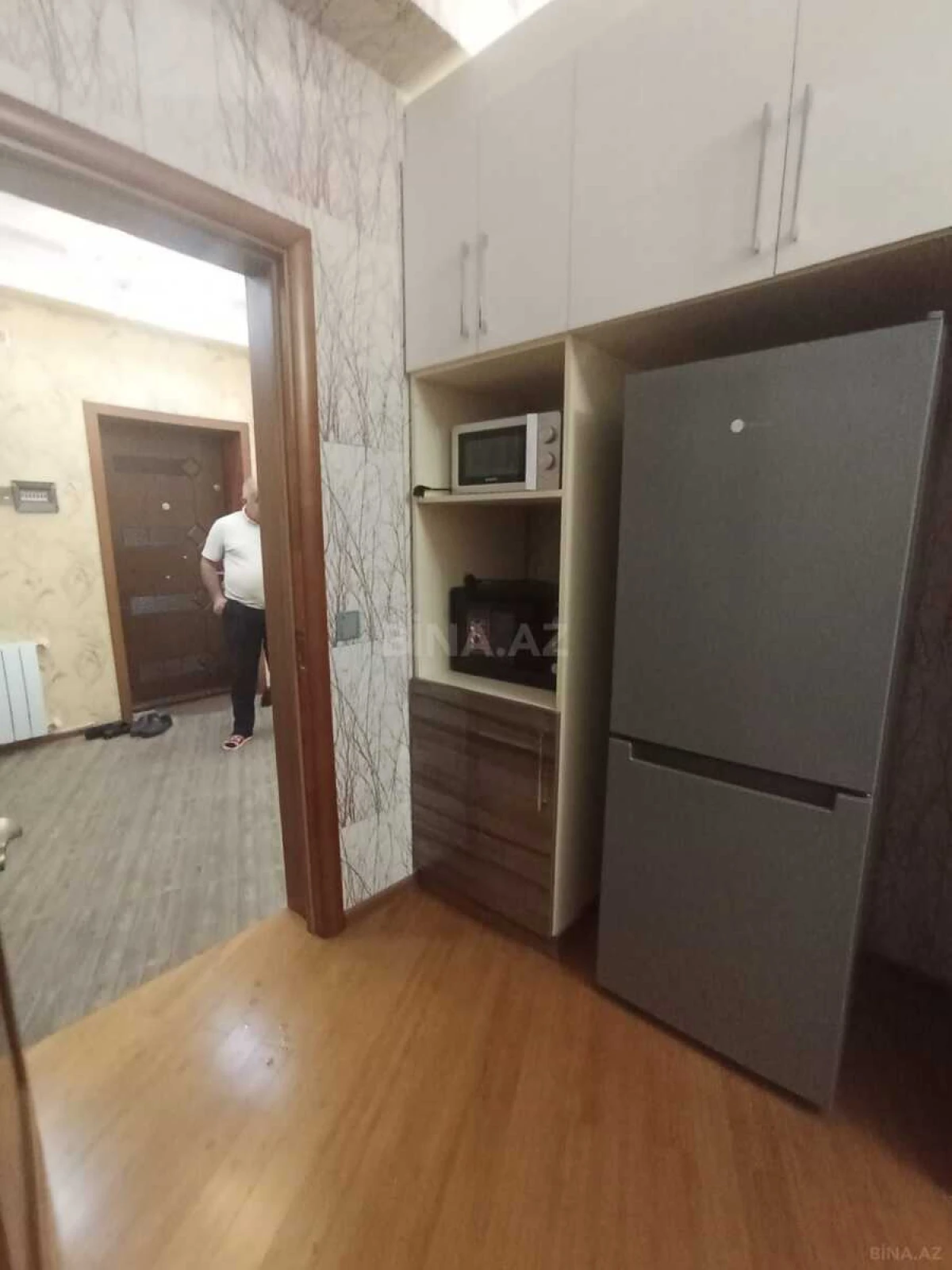 Kirayə verilir 2 otaqlı mənzil 96 m²