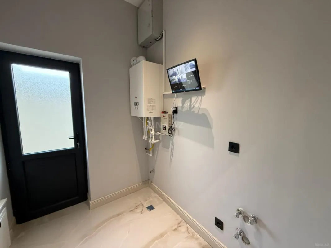 Satılır 4 otaqlı həyət evi 180 m²