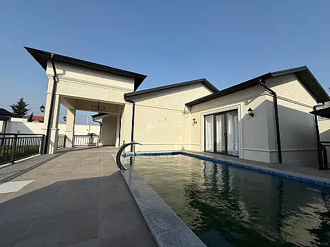 Satılır 4 otaqlı həyət evi 180 m²