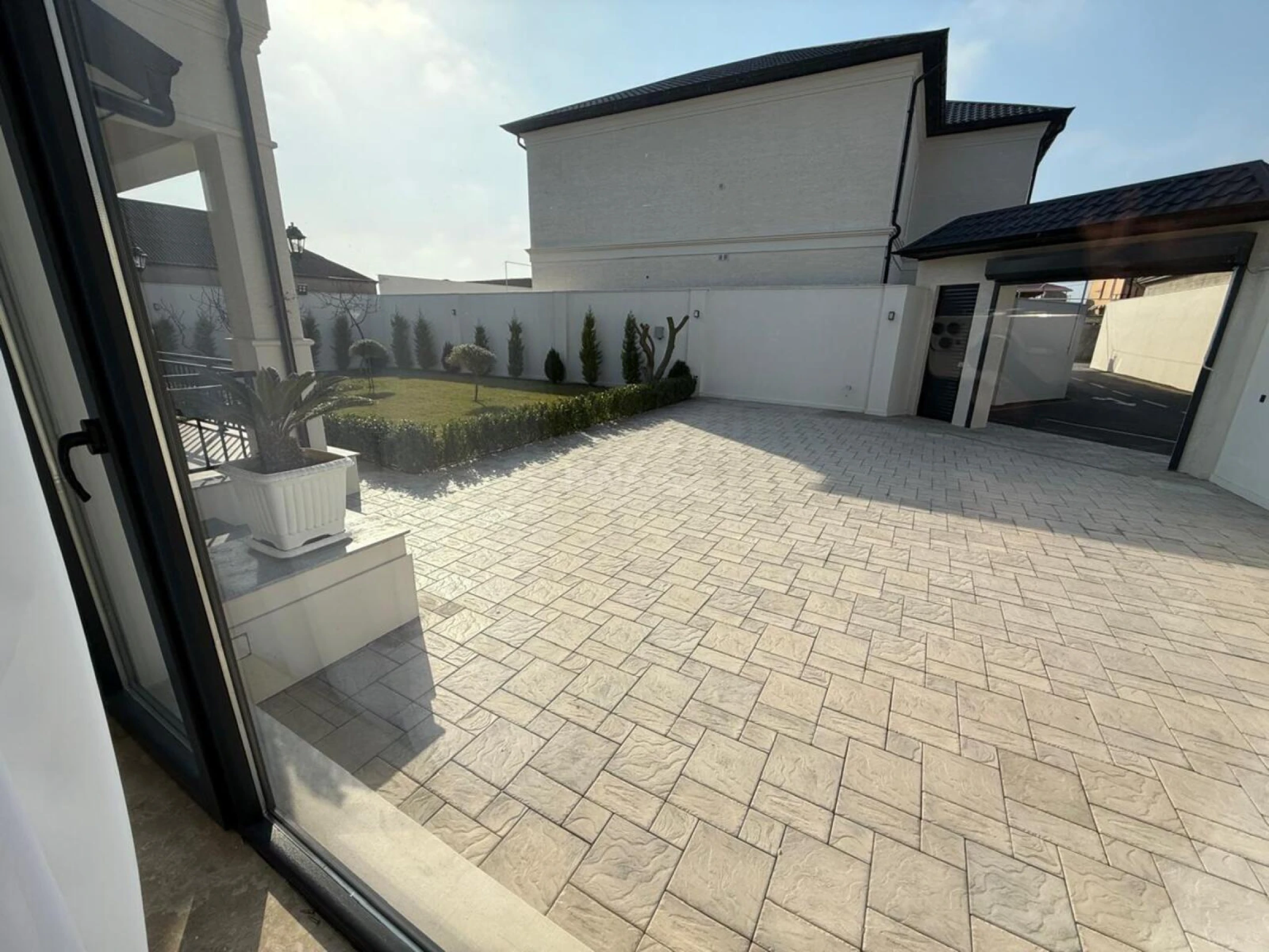 Satılır 4 otaqlı həyət evi 180 m²