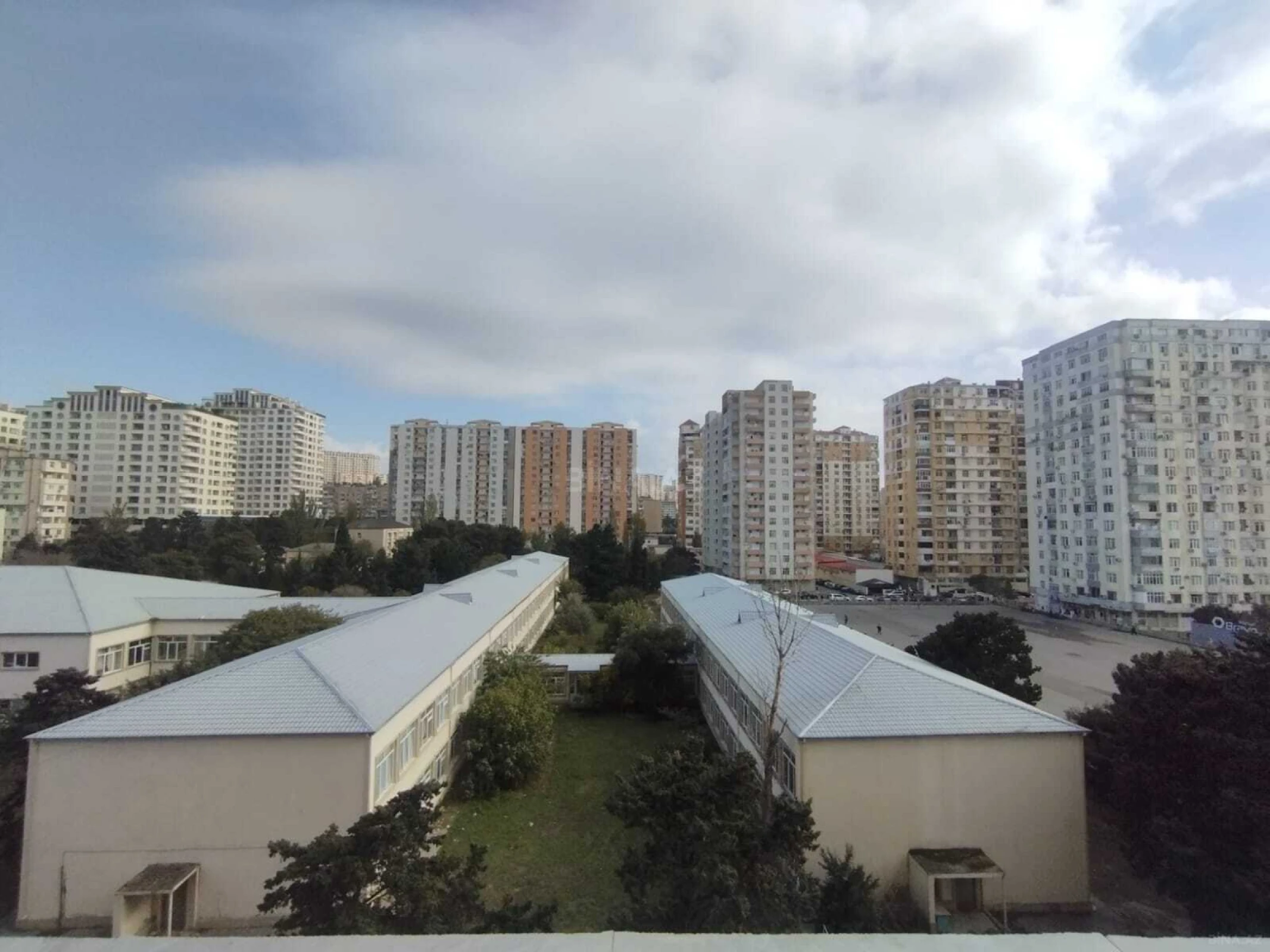 Satılır 2 otaqlı mənzil 60 m²