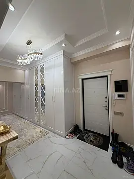 Satılır 3 otaqlı mənzil 128 m²