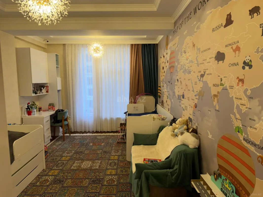 Satılır 3 otaqlı mənzil 128 m²