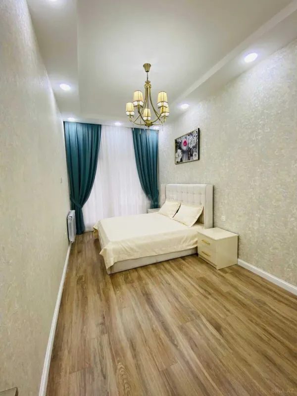 Kirayə verilir 2 otaqlı mənzil 70 m²