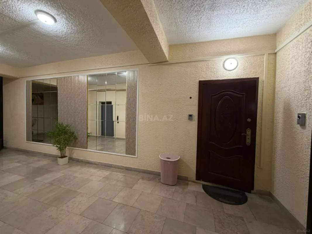 Kirayə verilir 3 otaqlı mənzil 105 m²