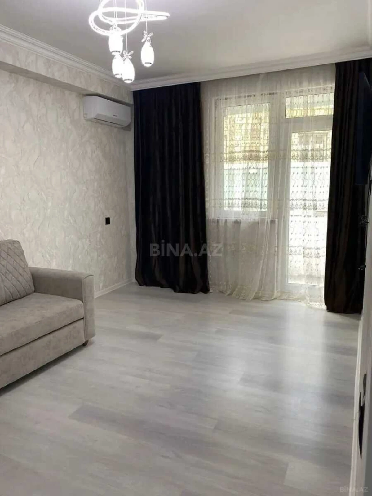 Satılır 2 otaqlı mənzil 44 m²