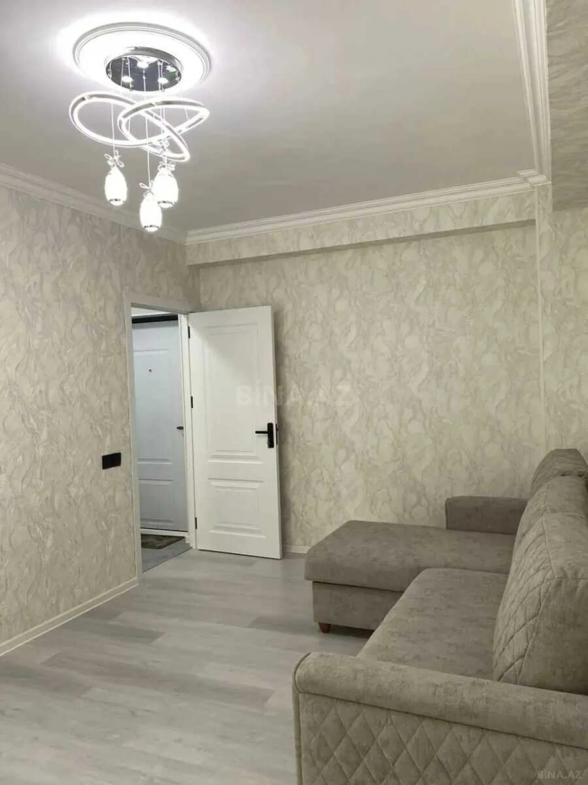 Satılır 2 otaqlı mənzil 44 m²