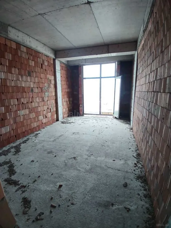 Satılır 3 otaqlı mənzil 118 m²