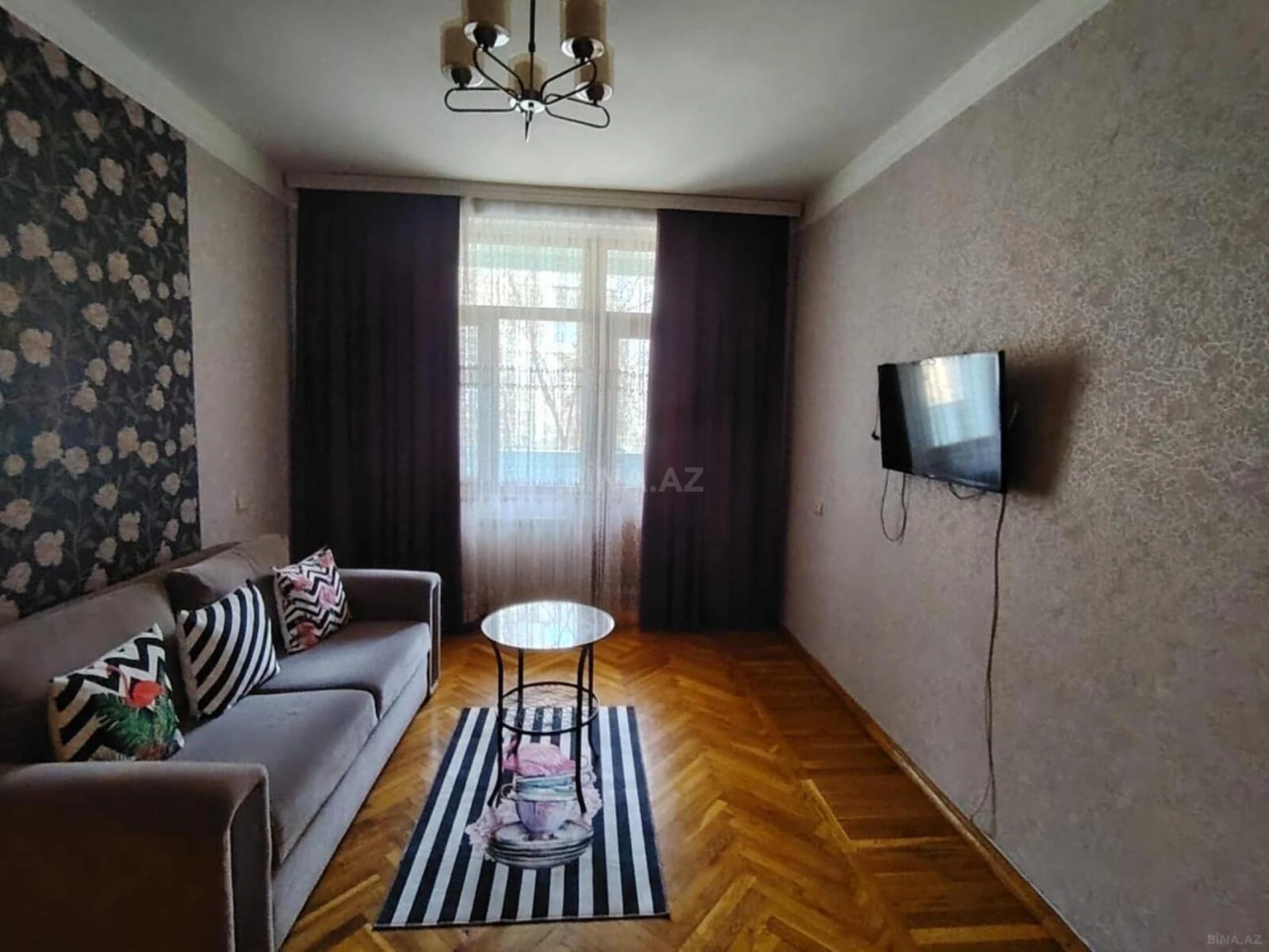 Kirayə verilir 5 otaqlı mənzil 120 m²