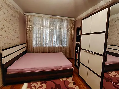 Kirayə verilir 5 otaqlı mənzil 120 m²