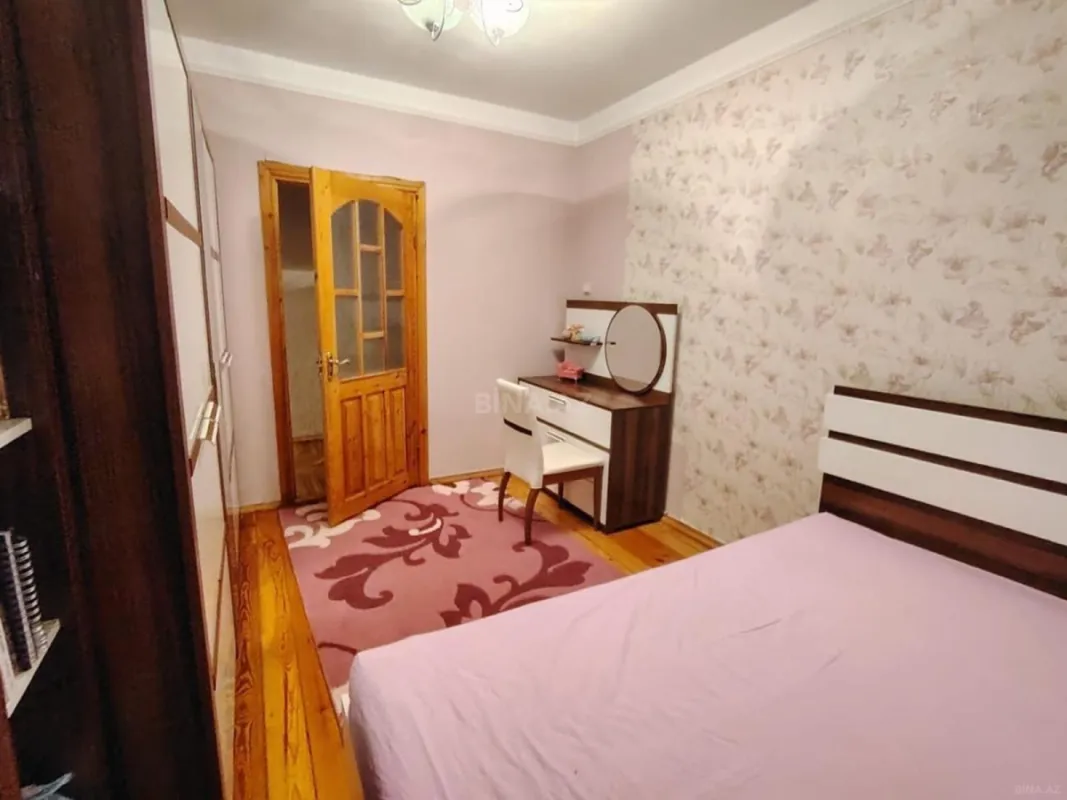 Kirayə verilir 5 otaqlı mənzil 120 m²