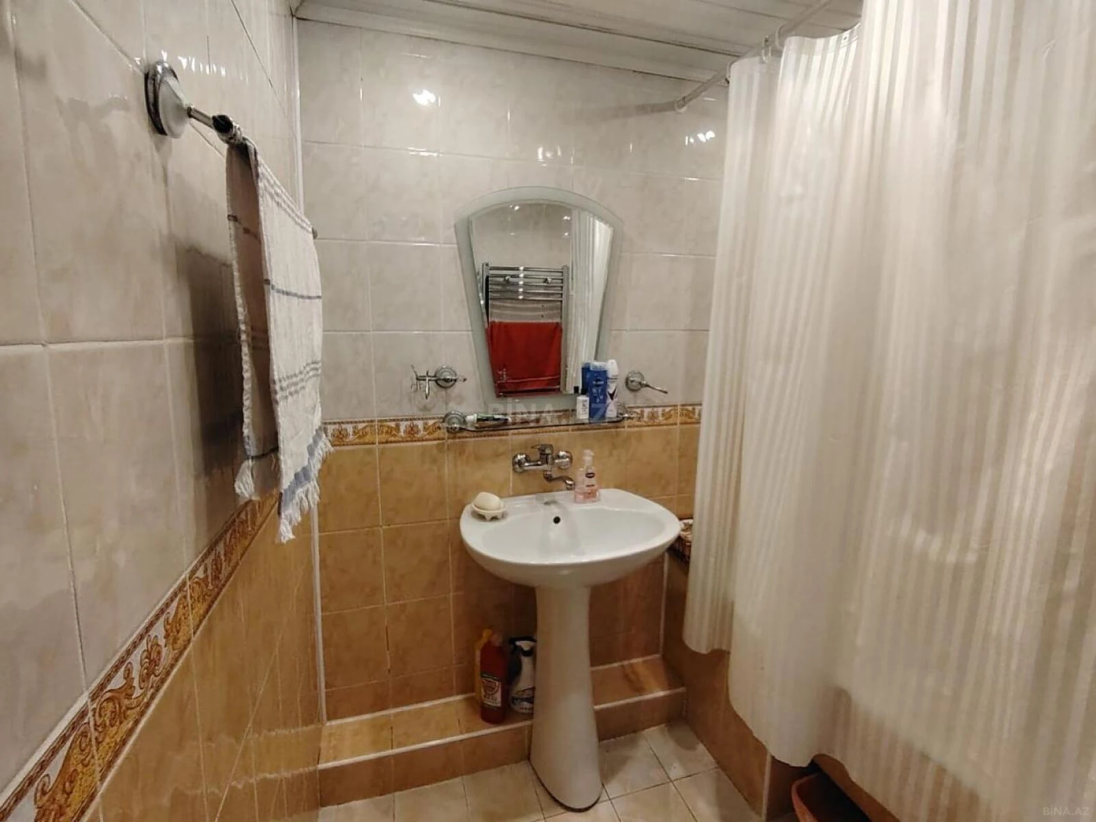 Kirayə verilir 5 otaqlı mənzil 120 m²