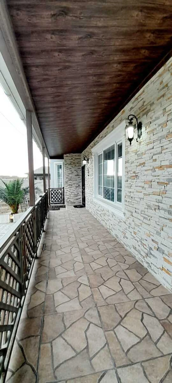 Satılır 4 otaqlı həyət evi 160 m²