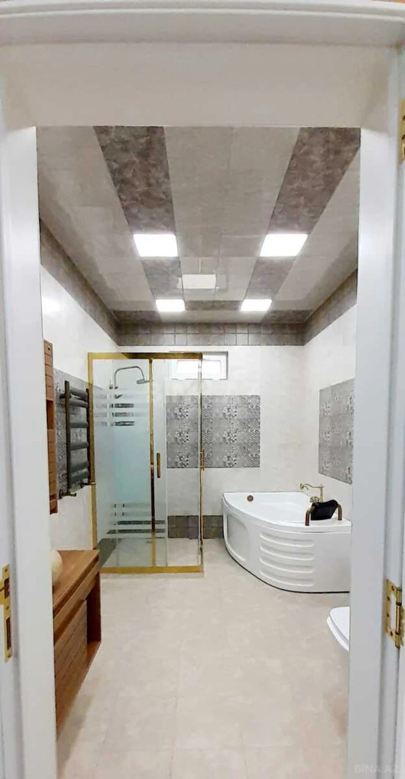 Satılır 4 otaqlı həyət evi 160 m²