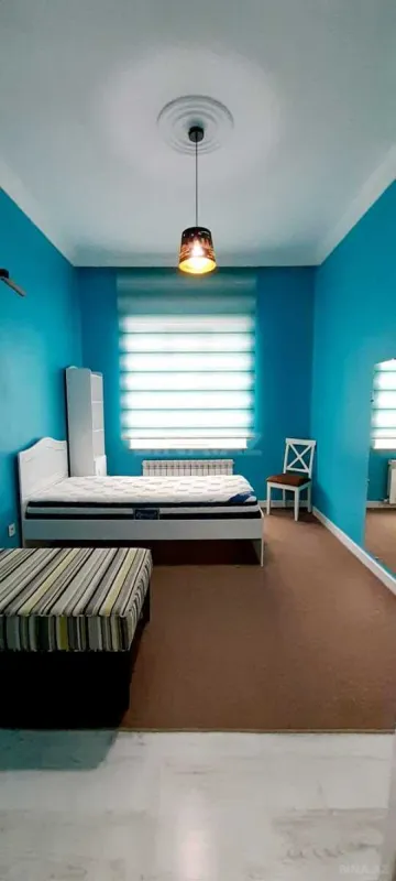 Satılır 4 otaqlı həyət evi 160 m²