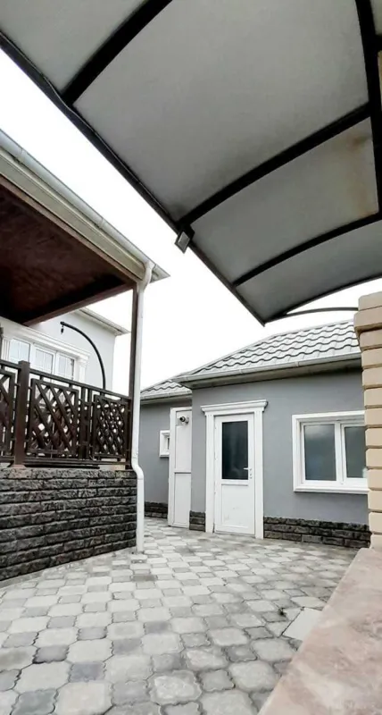 Satılır 4 otaqlı həyət evi 160 m²