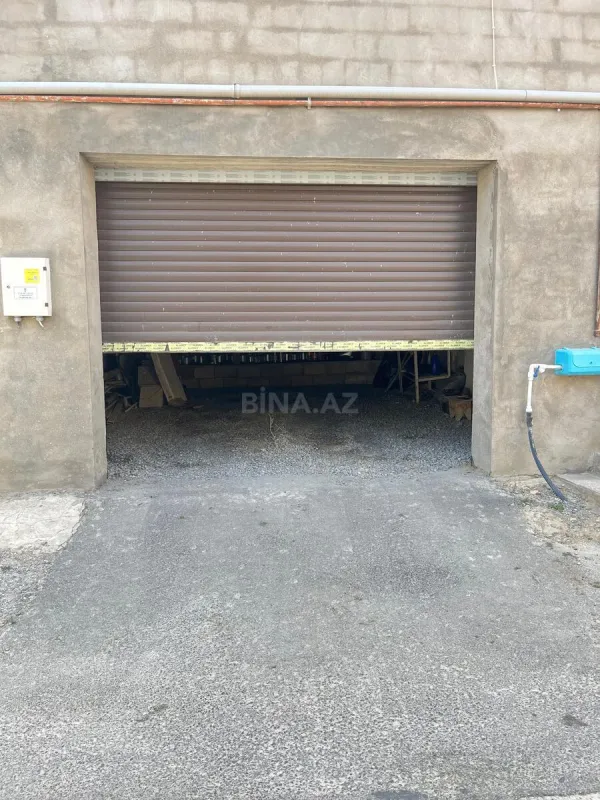 Satılır 5 otaqlı həyət evi 180 m²