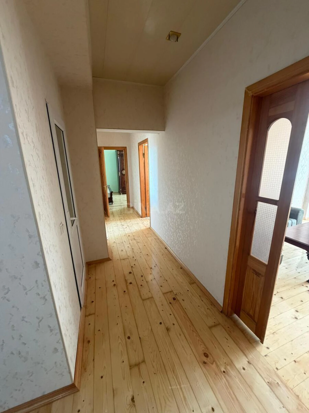 Kirayə verilir 2 otaqlı mənzil 73 m²