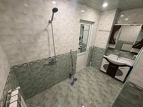 Kirayə verilir 2 otaqlı mənzil 73 m²