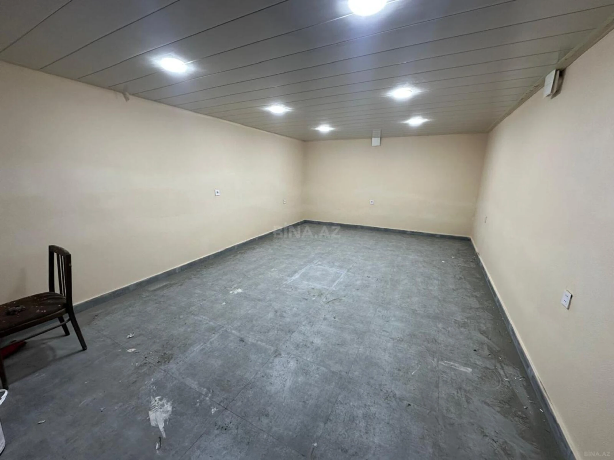 Kirayə verilir qaraj 27 m²