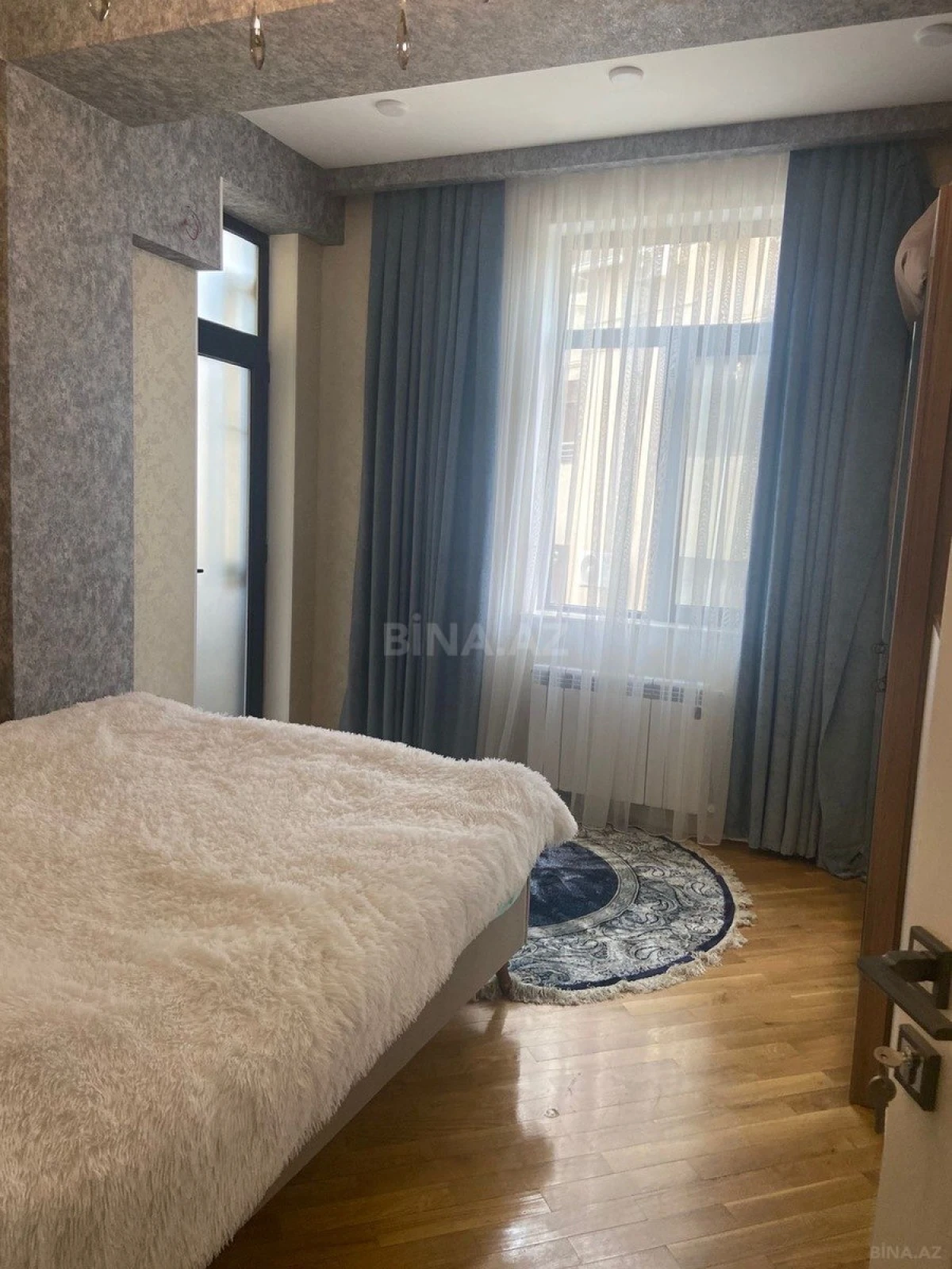 Kirayə verilir 2 otaqlı mənzil 55 m²