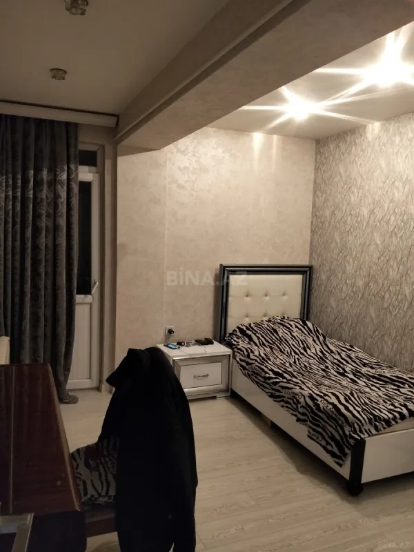 Satılır 3 otaqlı mənzil 96 m²