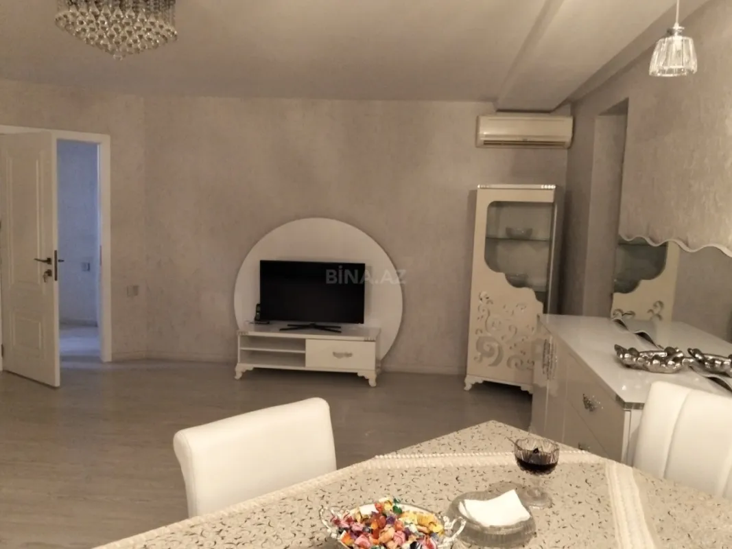 Satılır 3 otaqlı mənzil 96 m²