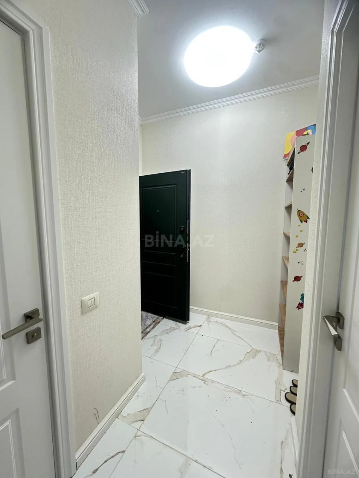 Kirayə verilir 2 otaqlı mənzil 60 m²