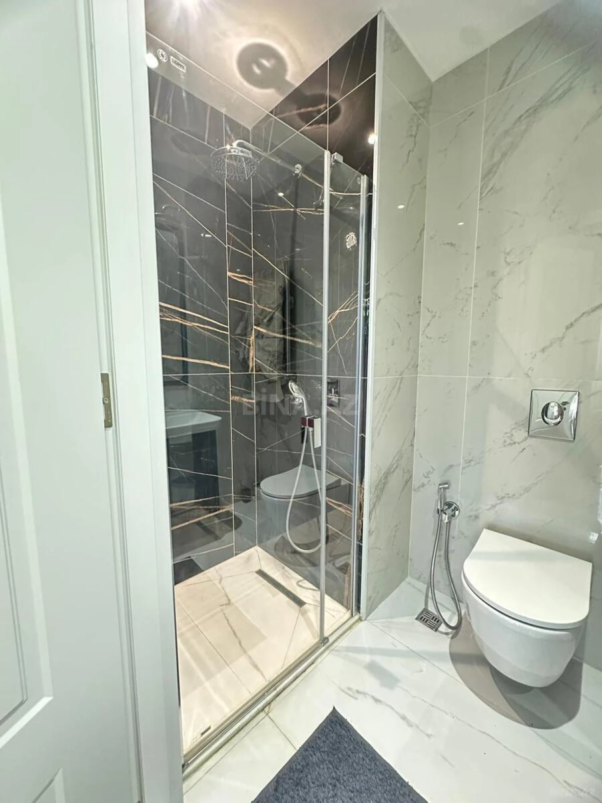 Kirayə verilir 2 otaqlı mənzil 60 m²