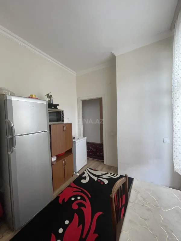 Satılır 4 otaqlı mənzil 93 m²