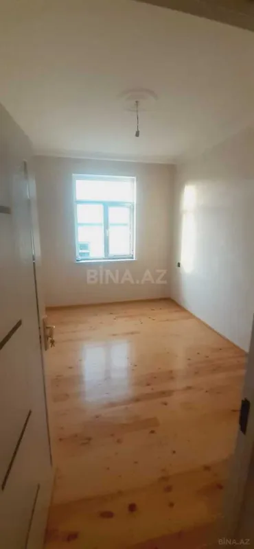 Satılır 4 otaqlı həyət evi 140 m²