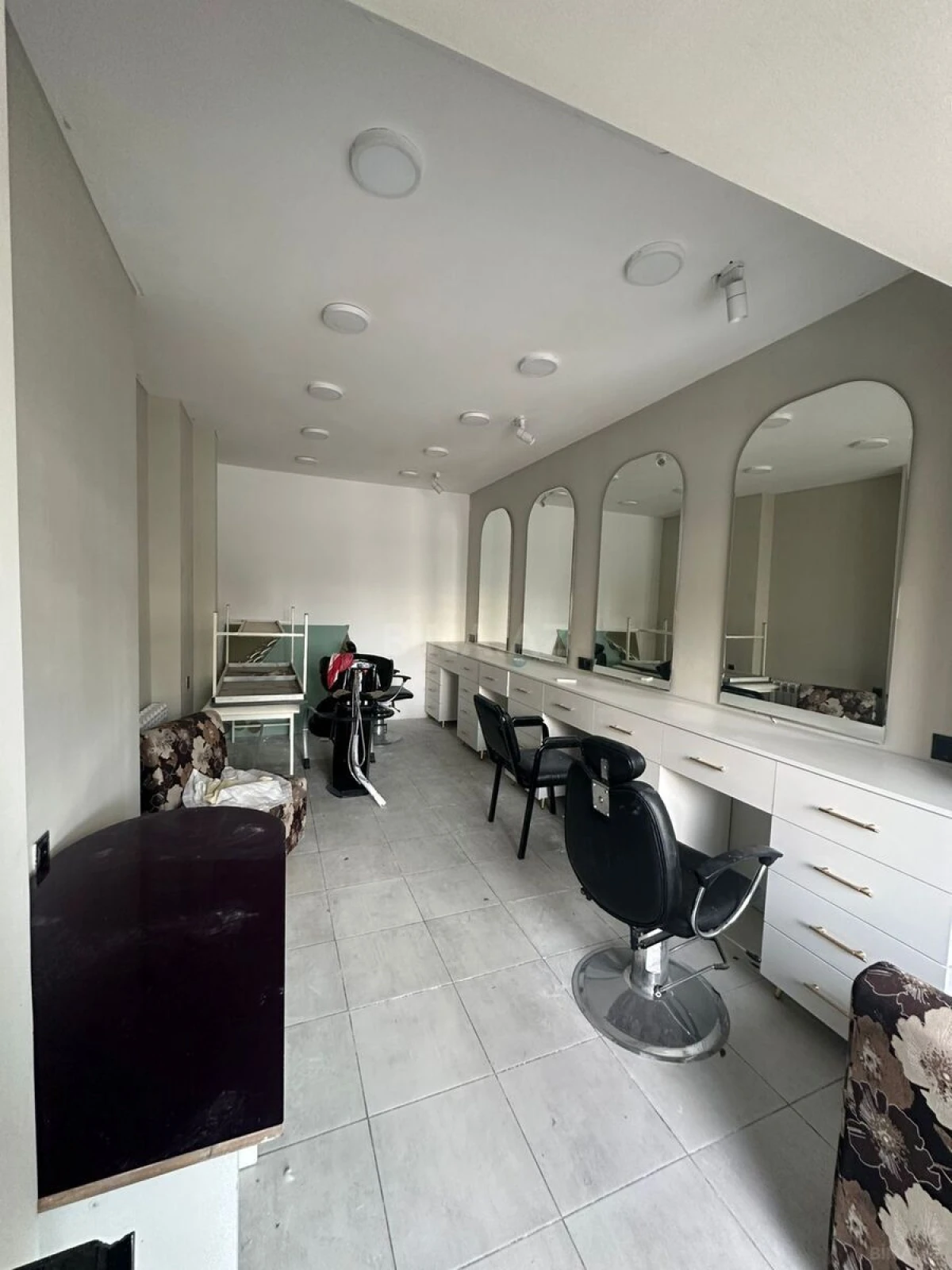 Kirayə verilir obyekt 45 m²