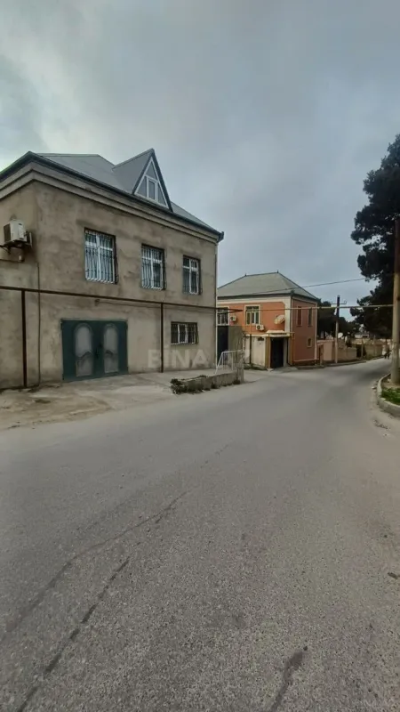 Kirayə verilir 4 otaqlı həyət evi 160 m²