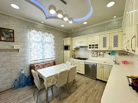 Kirayə verilir 4 otaqlı həyət evi 160 m²