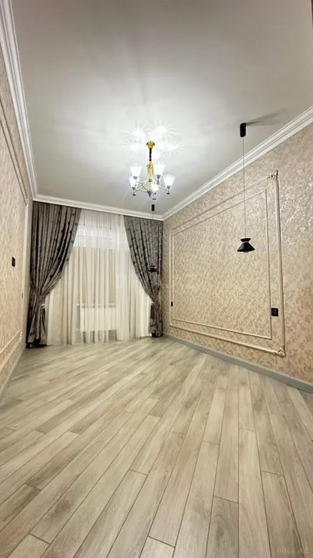 Satılır 2 otaqlı mənzil 78 m²
