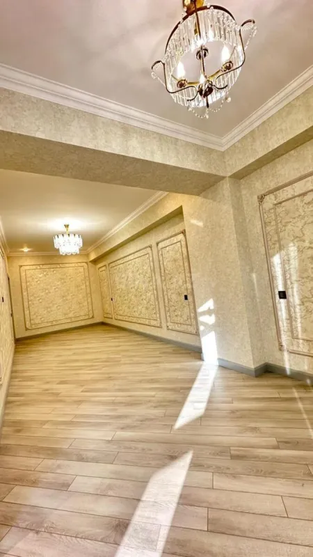 Satılır 2 otaqlı mənzil 78 m²